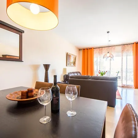 Apartment Malibu Jacuzzi Penthouse By Costarentals - Ref 242